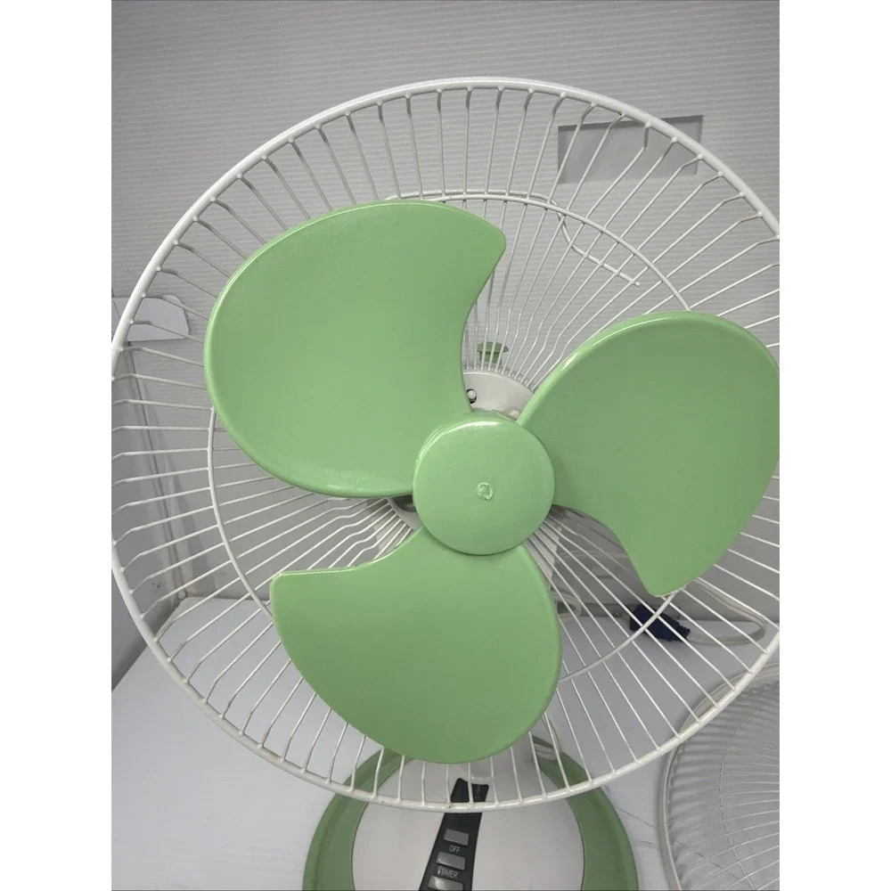 Vintage LASKO Desk Fan Type 9 Model 2094 Green Two Speed Tested Clean READ